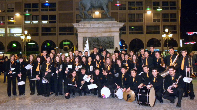 La Banda Simfònica de Reus a la plaça Prim