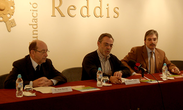 Joan Borràs, president de la Lliga Contra el Càncer amb Valero Camps, president de la Fundació i Francesc Gras, president de El Círcol de Reus.